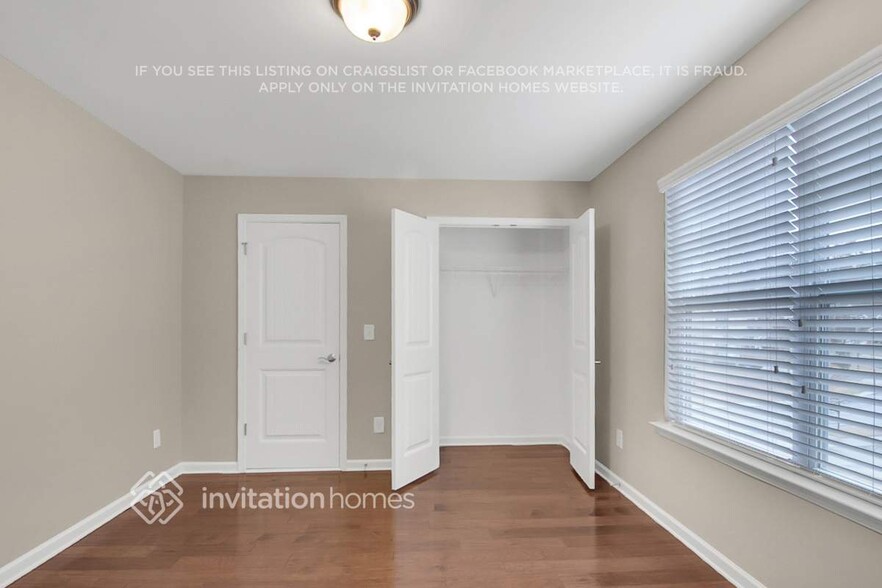 Building Photo - 816 Briana Dr