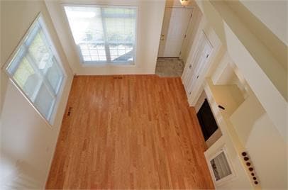 Building Photo - Modern & Bright 2BR/2BA Townhome in Eden P...