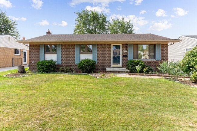 Primary Photo - 11928 Canterbury Dr