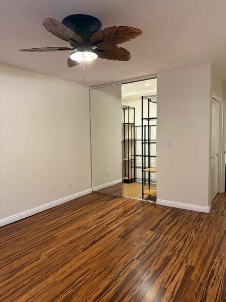 Building Photo - 8710 Delgany Ave