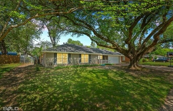 Building Photo - 3634 Madison Park Blvd