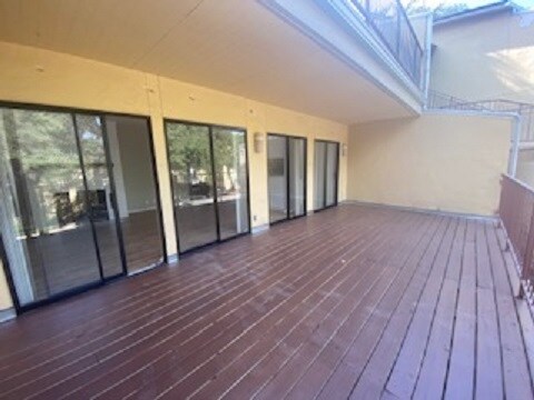 Building Photo - 8642 Fredericksburg Rd