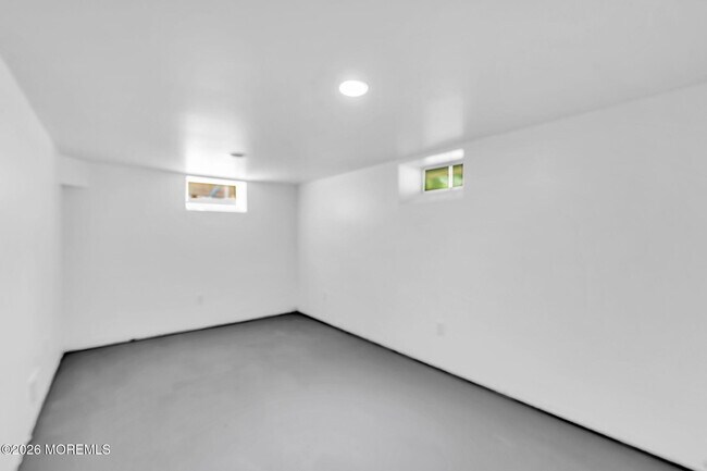 Building Photo - 809 Commonwealth Blvd
