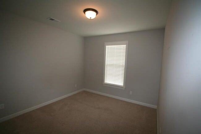 Building Photo - 5191 Forest Bend Cove