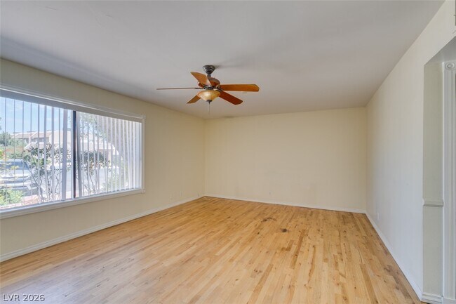 Building Photo - 3318 China Dr
