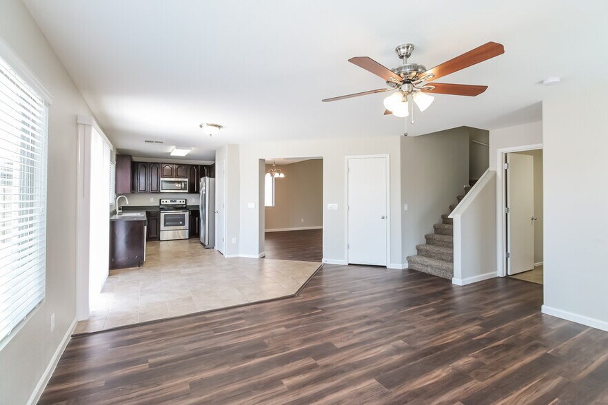 Building Photo - 2415 W Wrangler Way