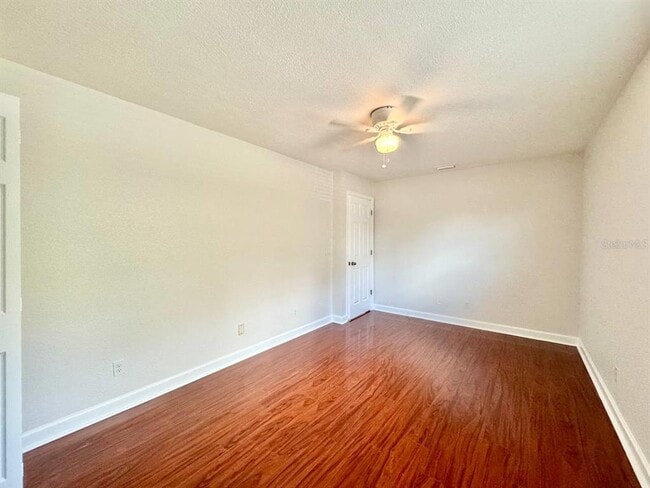 Building Photo - 6212 N Grady Ave