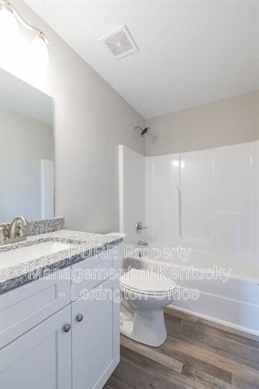 Building Photo - 727 Leeward Ct