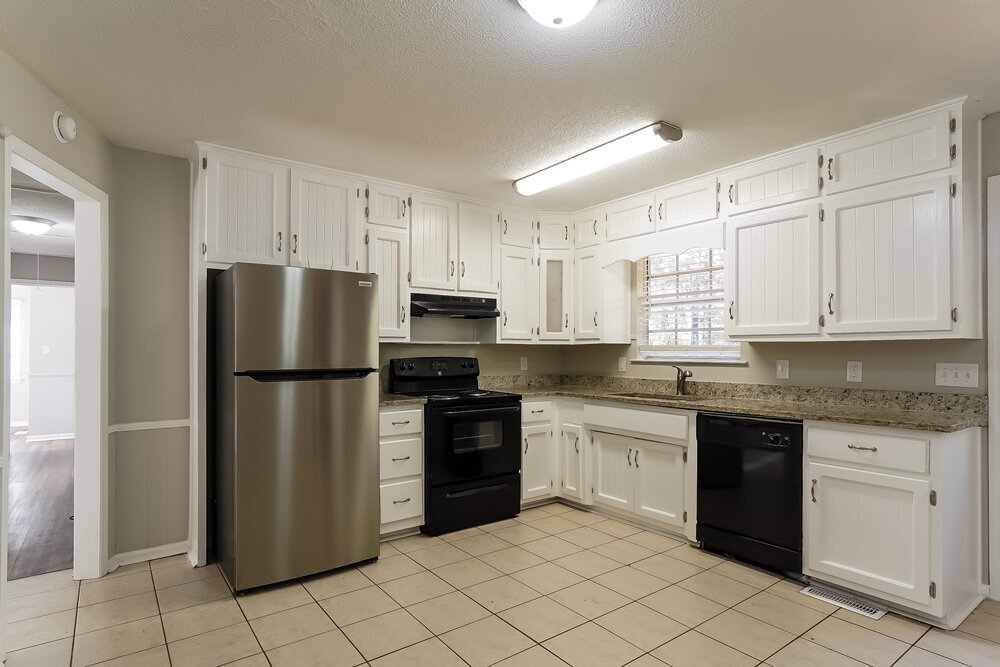 Building Photo - 1632 Maralyn Dr