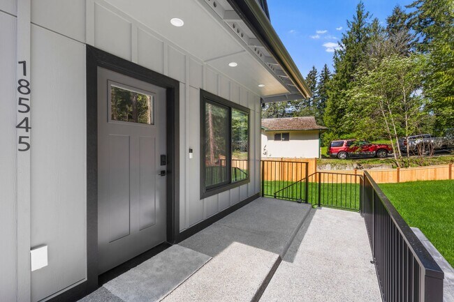 Building Photo - $2595 3 bedroom/2 1/2 bath Clearwood New Construction, Custom Chalet-style Home In Yelm.