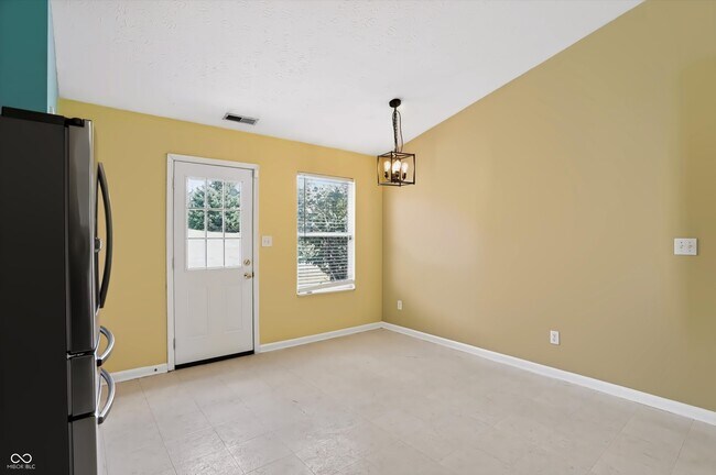 Building Photo - 11951 Driftstone Dr