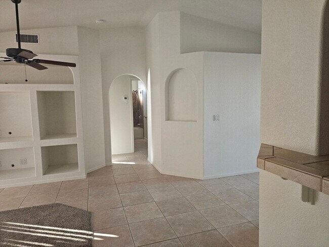 Building Photo - Unfurnished Long Term Pool & Spa