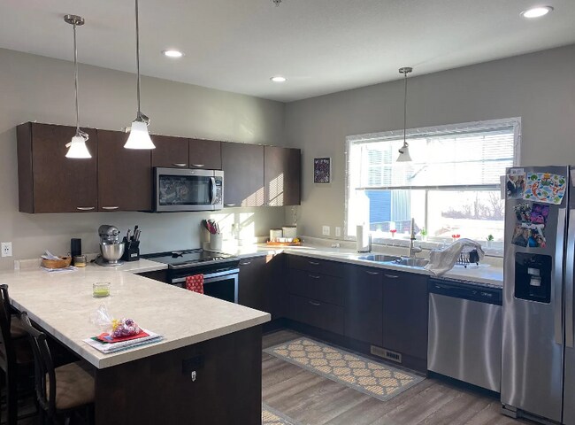 Building Photo - 3020 Bluestem Trl