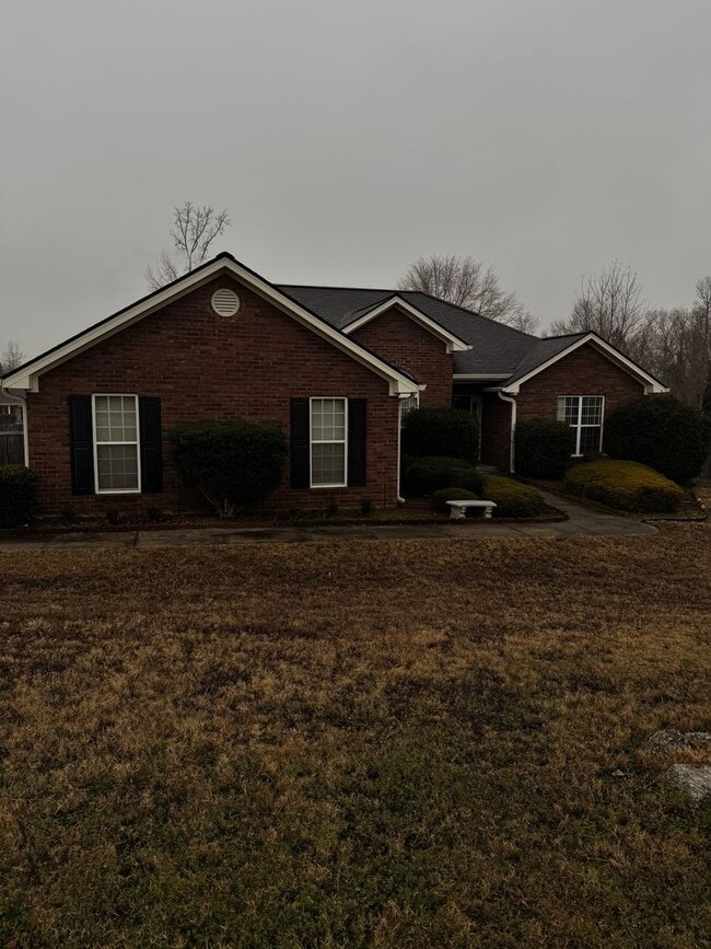 Building Photo - 1500 Cedar Hill Trail