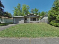 Building Photo - 3 Bedroom House ~ South Corvallis