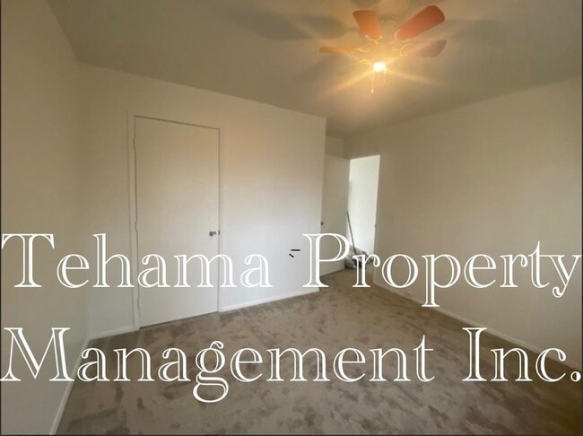 Building Photo - 2 Bedroom Duplex