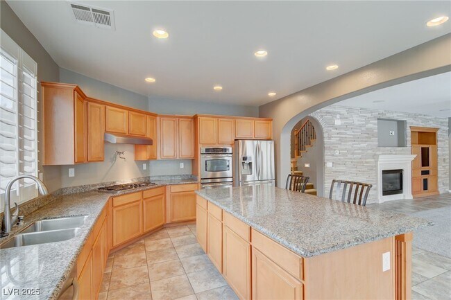 Building Photo - 8442 Elche Ct