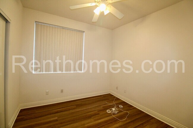 Building Photo - Sabre Springs, 10722 Sabre Hill Dr #134, AC, Fireplace, Community Pool, Spa & Fitness,
