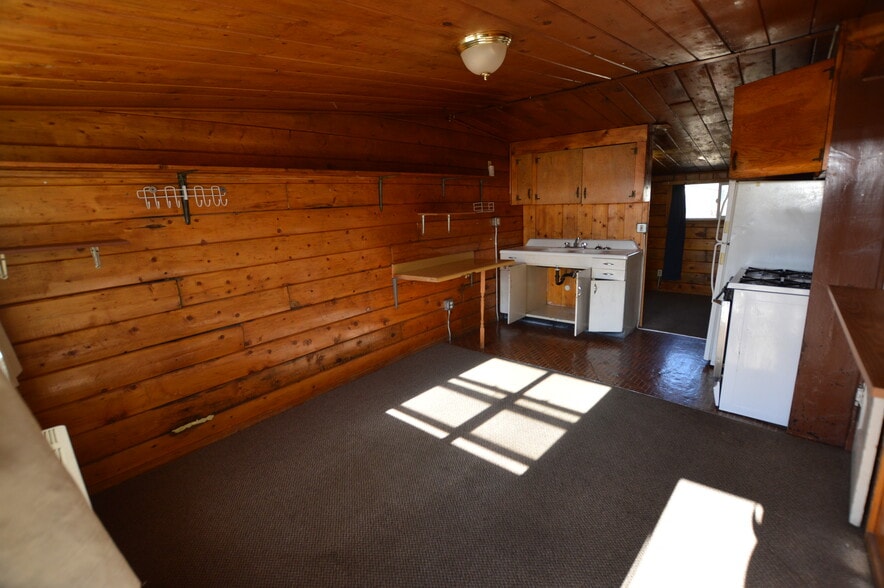 Building Photo - 1206 W Tomichi Ave
