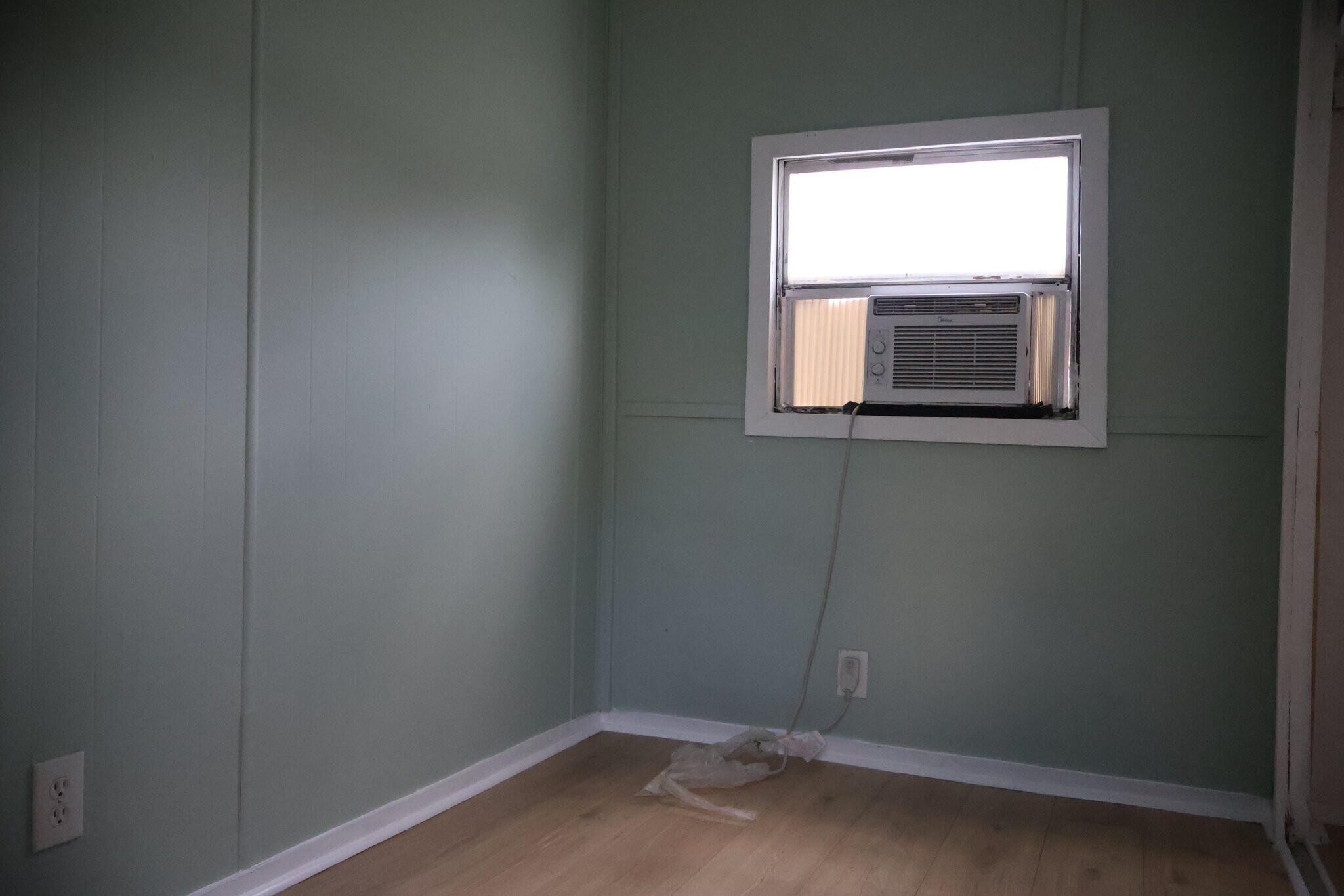 Building Photo - 195 Jonna St