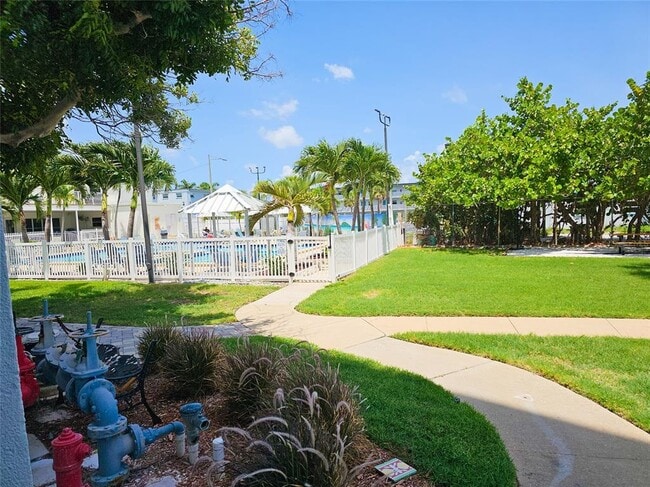 Building Photo - 5900 Shore Blvd S
