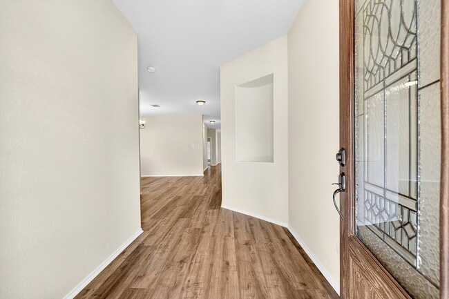 Building Photo - 217 Rugby Ln