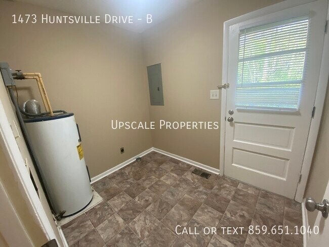 Building Photo - 1473 Huntsville Dr
