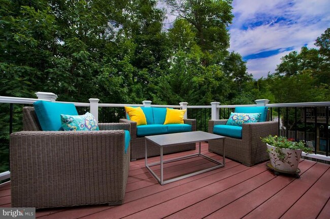 Building Photo - 8330 Leighlex Ct