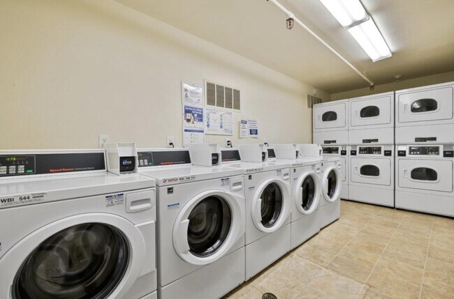 Building Photo - 6226 Shelter Creek Ln