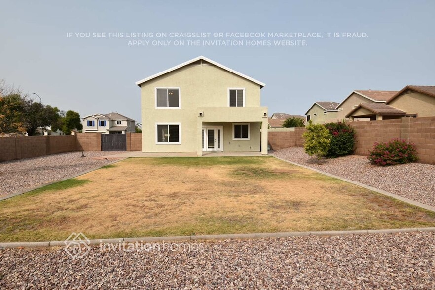 Building Photo - 2839 S Benton Cir