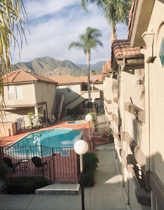 Building Photo - Beautiful 2 bedroom 2 bath Home!!!!