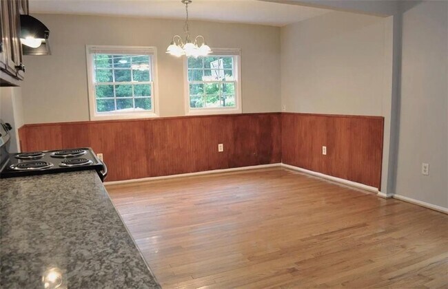 Building Photo - 3047 Alston Dr
