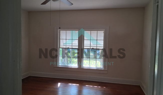 Building Photo - 307 N Parker St