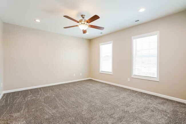 Building Photo - 154 Rosemary St