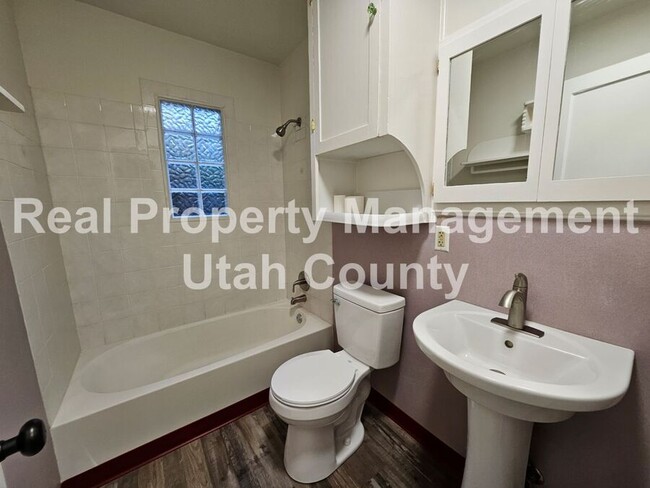 Building Photo - Downtown Spanish Fork Home