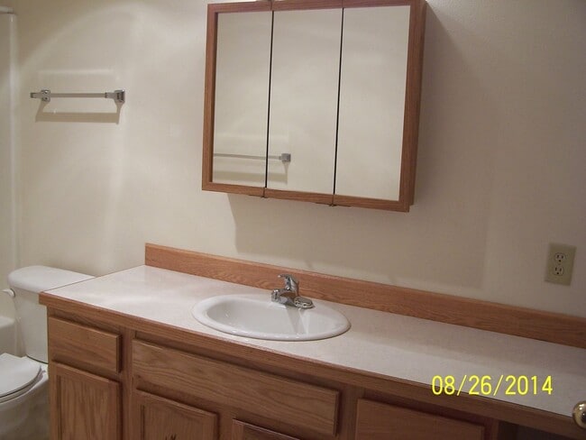 Building Photo - 740 Benjamin Ave