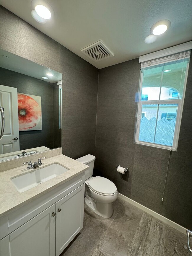 Building Photo - Immediate Move-In! Tastefully FURNISHED mo...