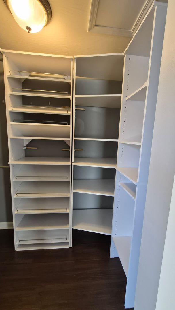 Building Photo - Charming Downtown Sunbury Home!