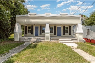 Building Photo - 518 N Scales St