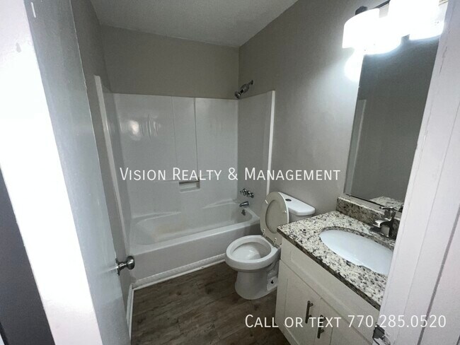 Building Photo - 5842 Oak Ct