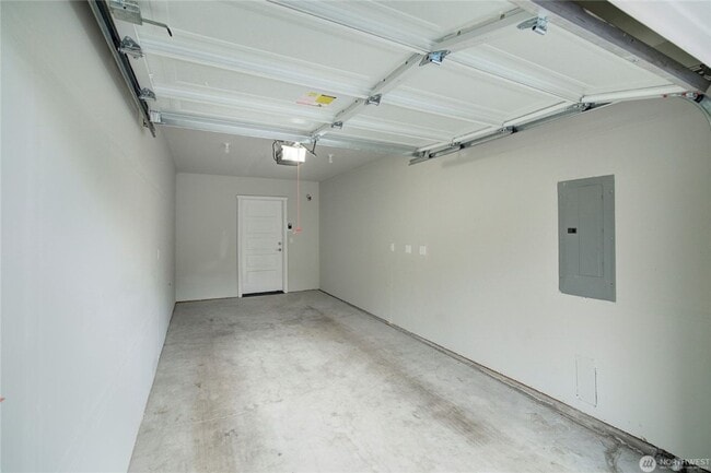 Building Photo - 3Bd/2.5Ba Kirkland Townhouse