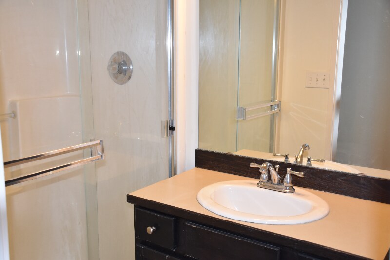 Building Photo - 8372 Wabash Ave S