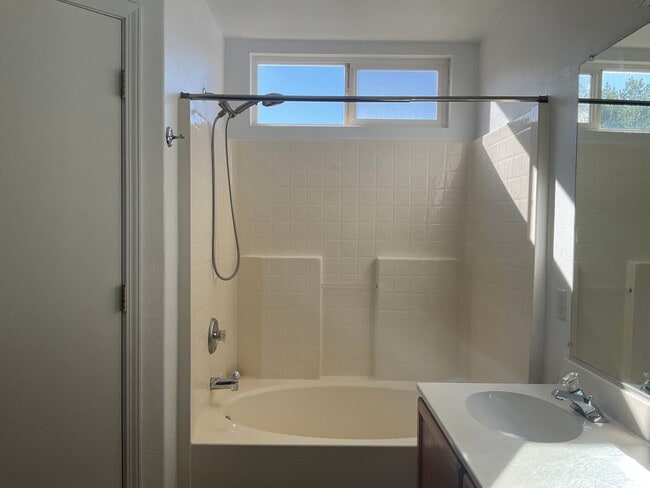 Building Photo - Sparks Family Home in Great Commuting and shopping Location