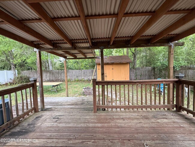 Building Photo - 4949 Azure St