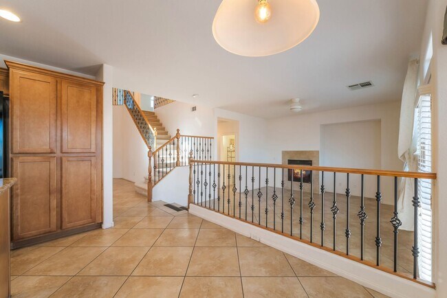 Building Photo - 5258 Andreas Canyon Ct