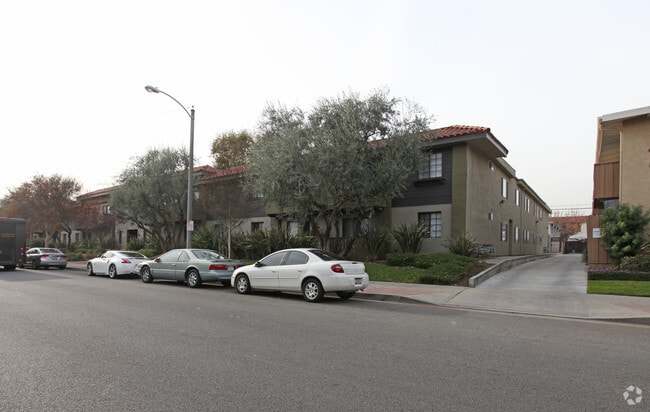 Building Photo - 275 W Verdugo Ave