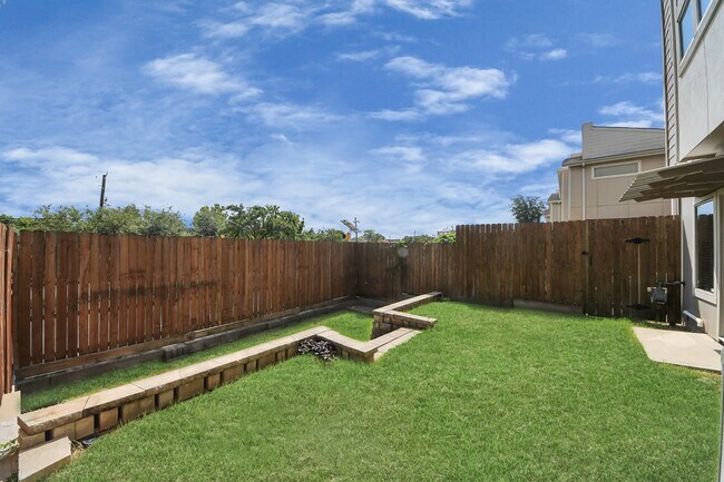 Building Photo - 5319 Avenue J