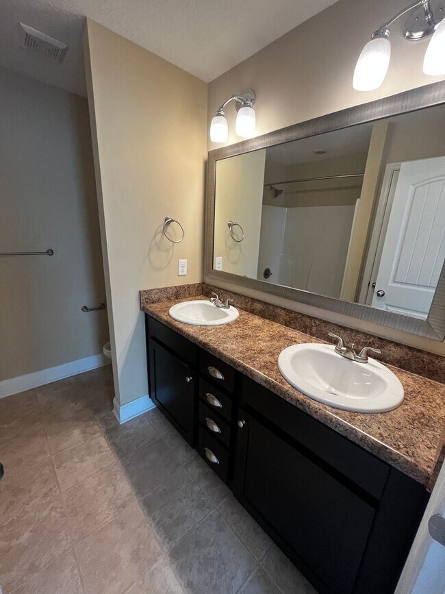 Building Photo - 5537 Connor Dr