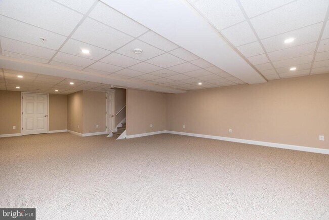 Building Photo - 940 Bentley Ct