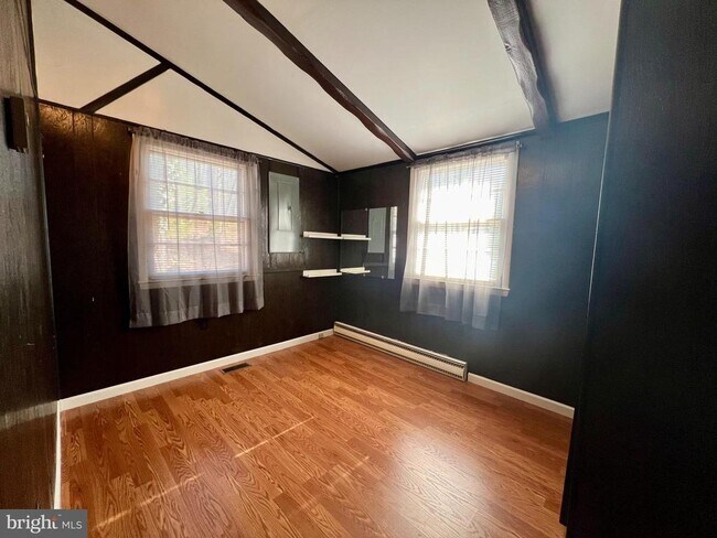 Building Photo - 117 Audubon Rd